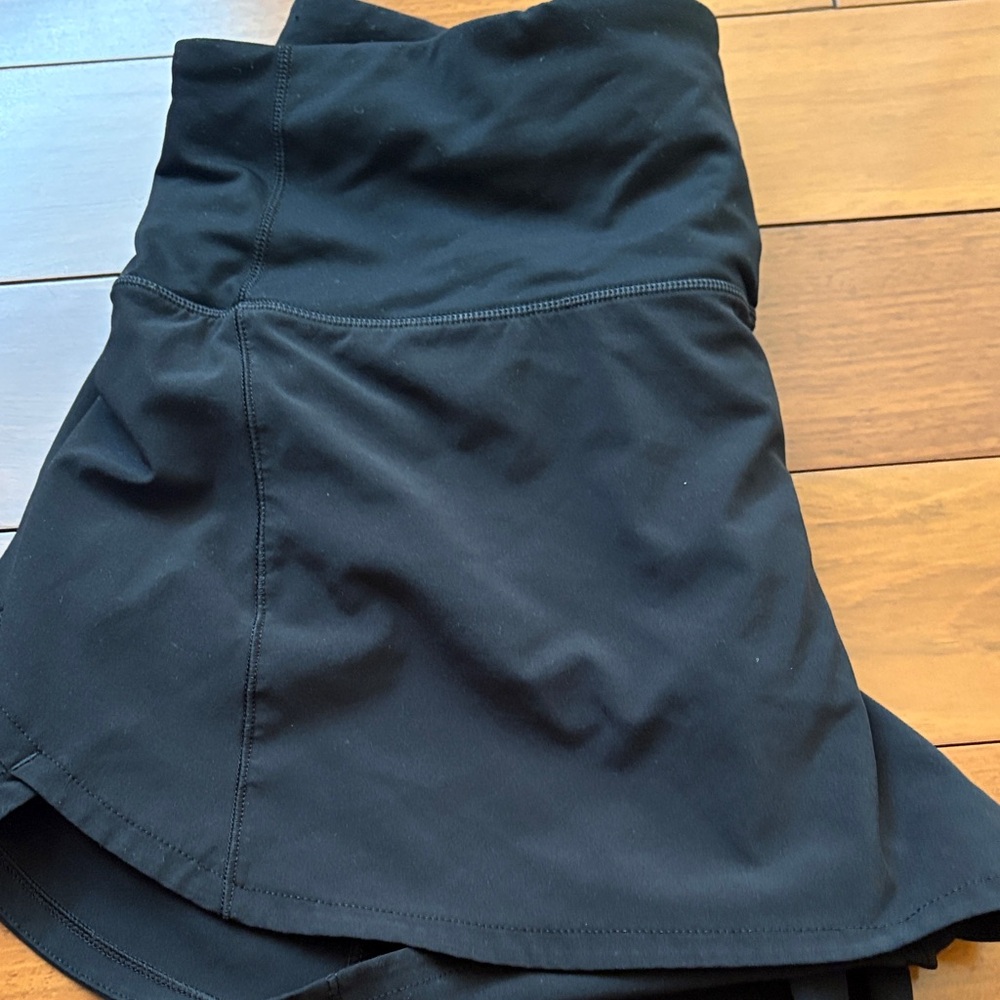 lululemon athletica Black Athletic Shorts - Picture 4 of 5